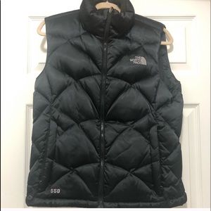 The North Face 550 Vest like new conditions
